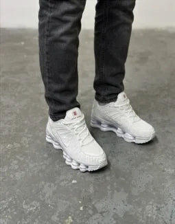 Nike Shox TL - Ultra Liviano - Blancos